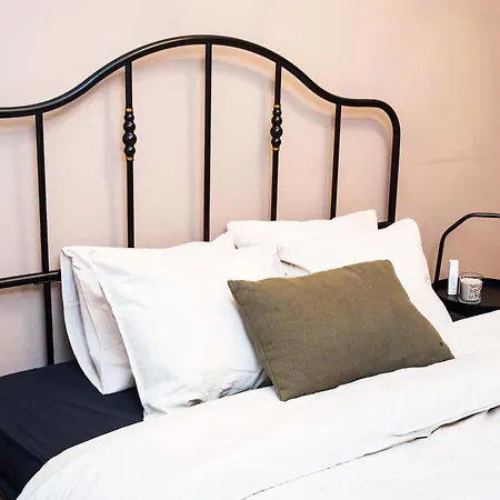 Stylish And Cozy In Center Appartement