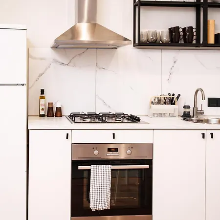 Stylish And Cozy In Center Apartment